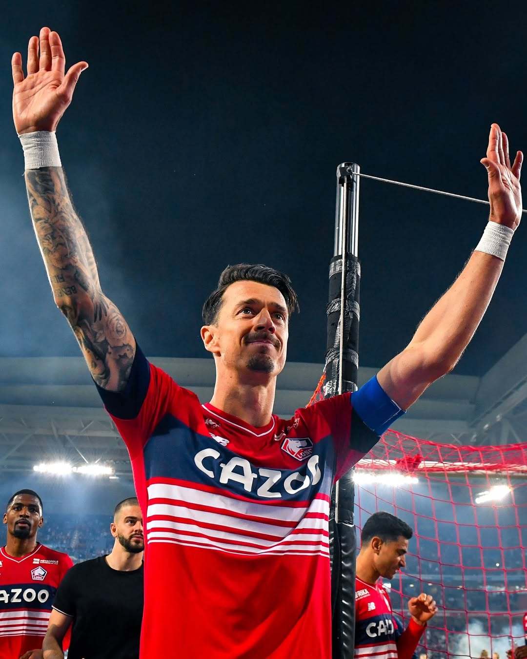 加时末段里尔备战德国杯,迎来里程碑细节曝光,底气十足,资深球员宣示担当 加时末段里尔备战德国杯,迎来里程碑细节曝光,底气十足,资深球员宣示担当