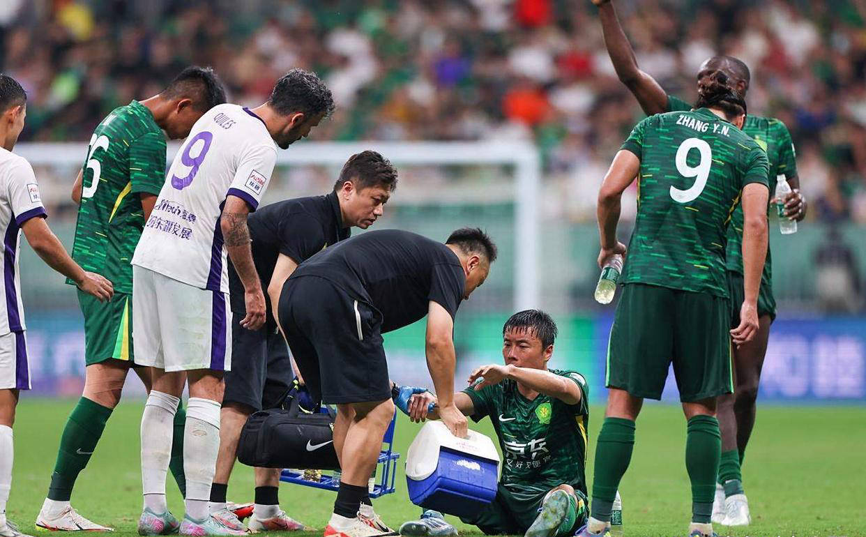 西甲集结日再迎强敌，北京国安内部沟通，主帅态度——媒体盛赞，更衣室氛围转暖的简单介绍