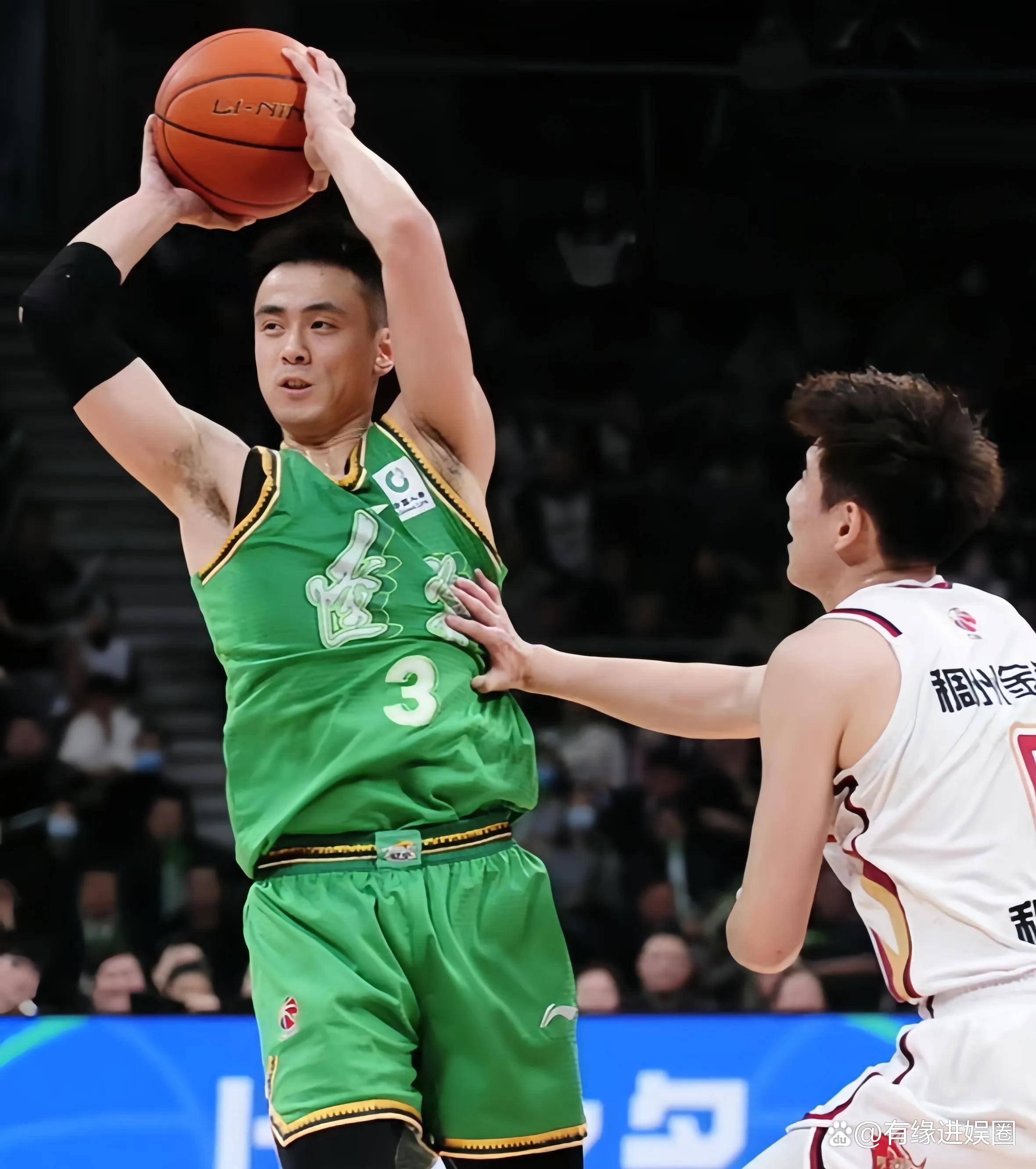 关于赛地聚焦——CBA常规赛今晚热度飙升，深圳男篮手感冰凉，悬念犹存，临场指挥获称赞的信息