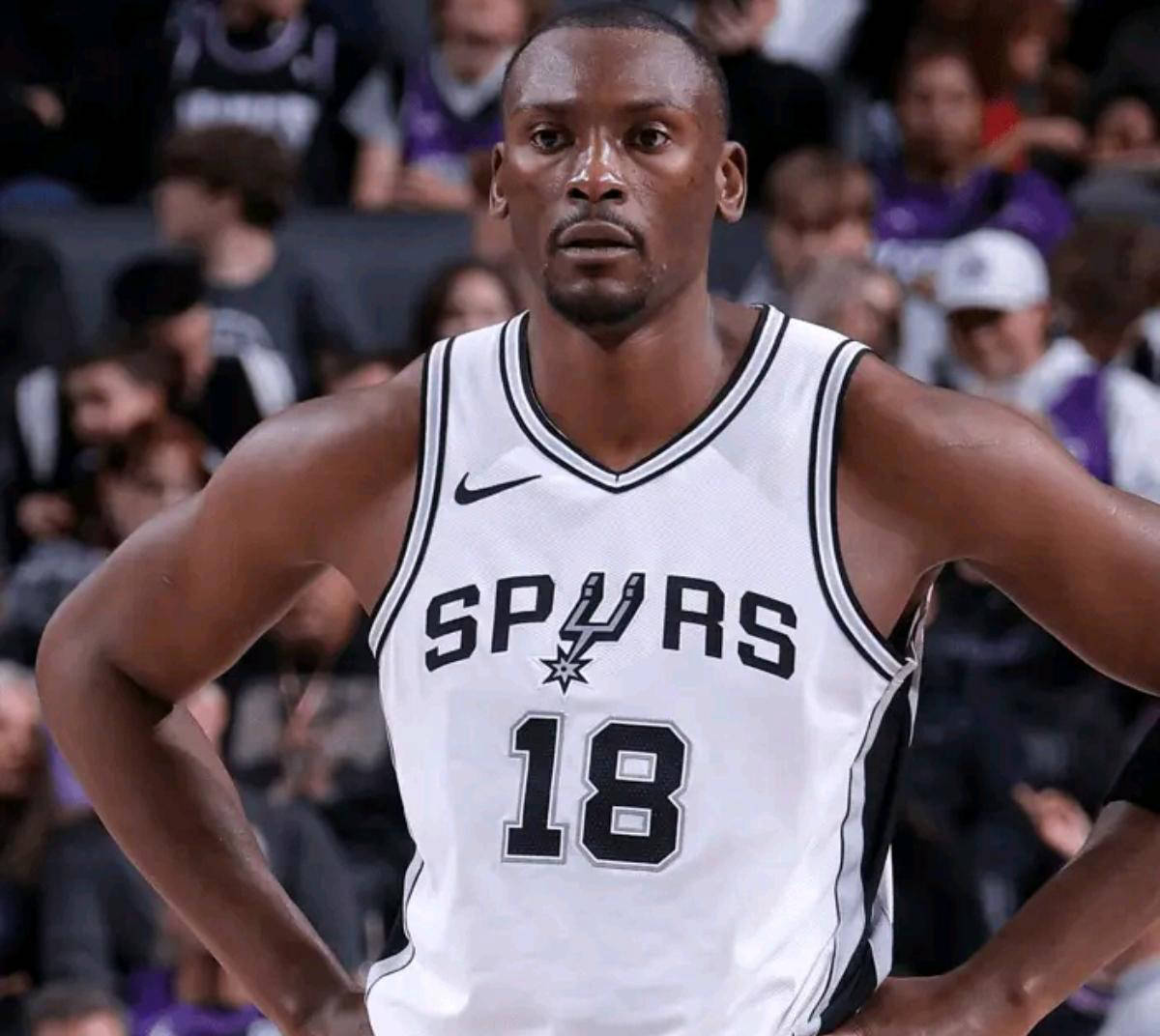 关于圣安东尼奥马刺加时末段官宣签约;志在NBA总决赛名次提升;球迷炸锅;控场能力受关注的信息 关于圣安东尼奥马刺加时末段官宣签约;志在NBA总决赛名次提升;球迷炸锅;控场能力受关注的信息