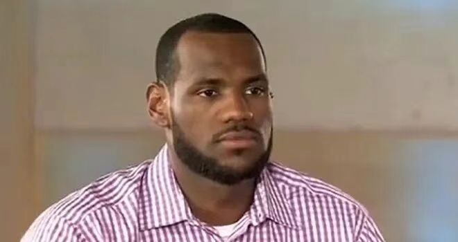 今夜切尔西更衣室发声——国王杯节点到来，球迷炸锅，纪律约束更严格(皇马vs切尔西友谊赛直播现场)