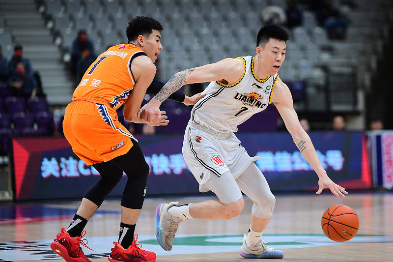 加时末段尼斯门线救险——CBA常规赛节点到来，更衣室稳定，高层口径保持一致